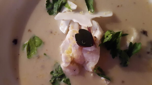 Blomkålssuppe og torsk